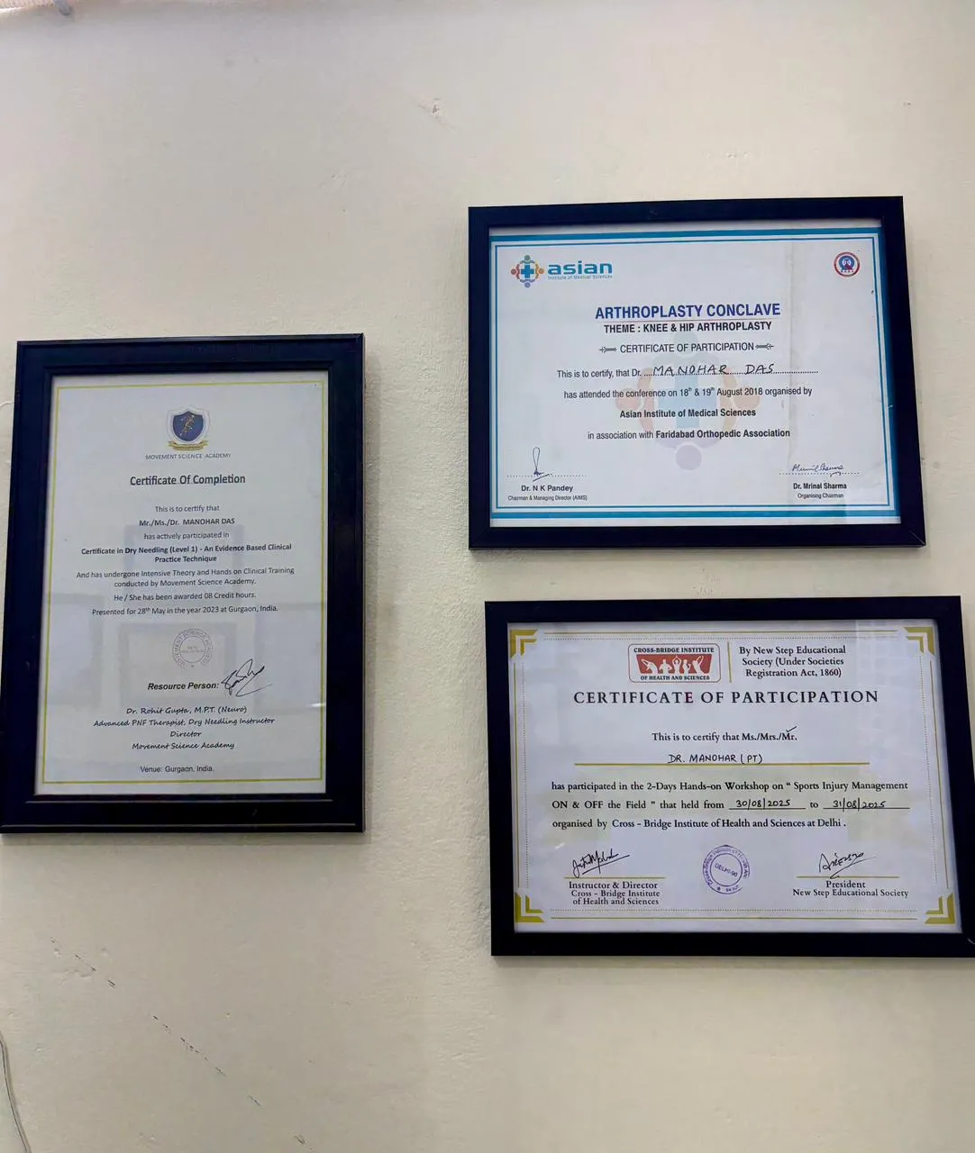 Experienced Team of Physiotherapists and Chiropractors at HealXpert Clinic Faridabad